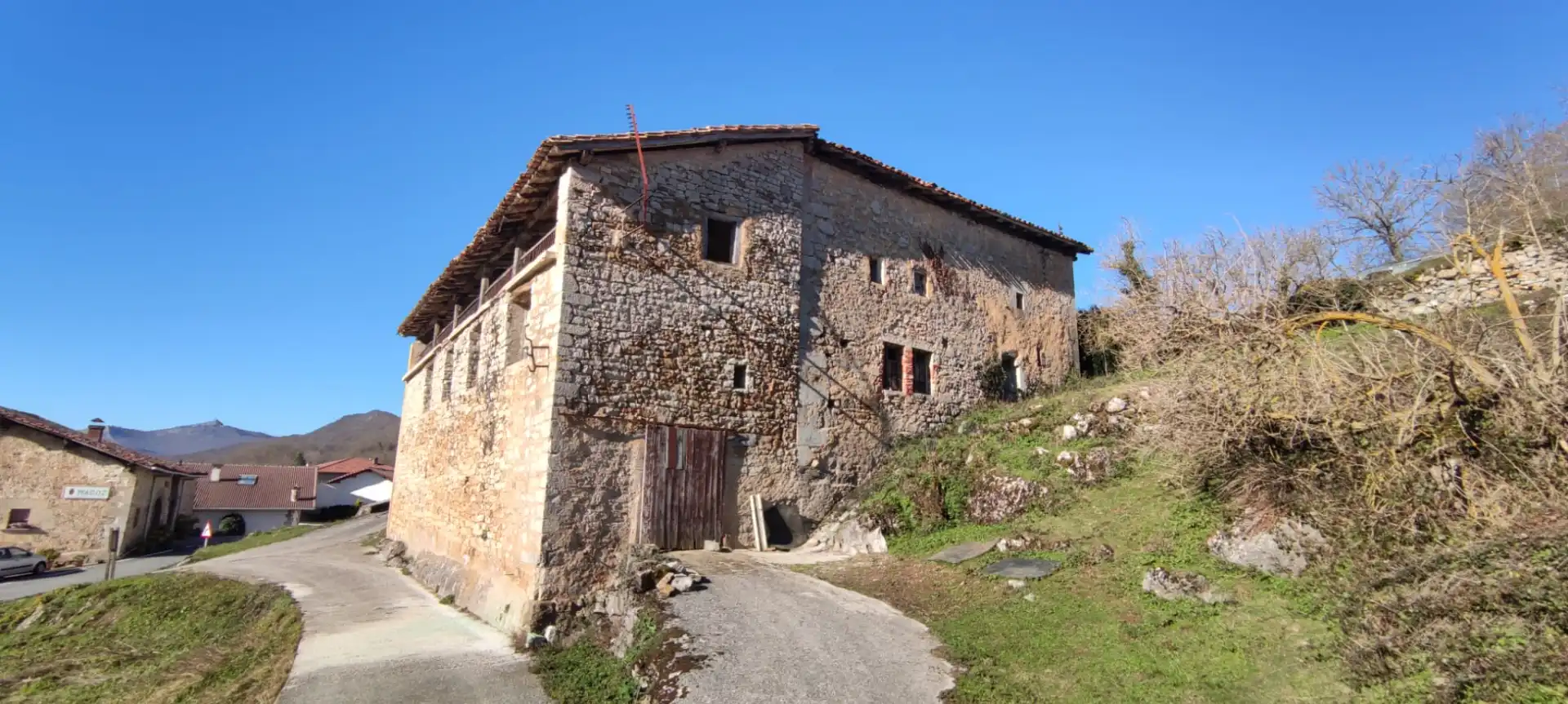 Exterior view of Country homes for sale in Larraun, Navarra