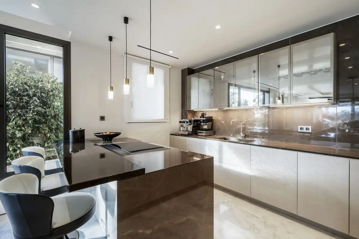 Kitchen of Apartments for sale in Marbella  with Terrace and Storage room