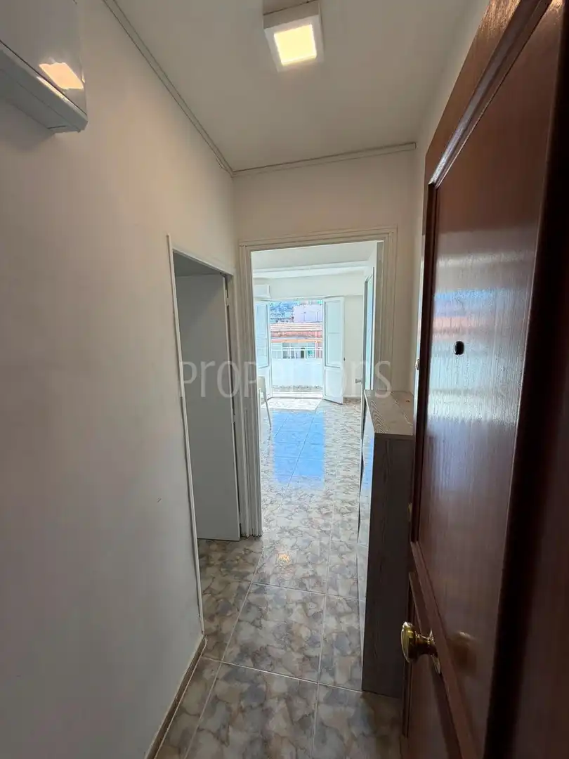 Flat for rent in Calle Enrique monsonis, Pla de Bon Repós