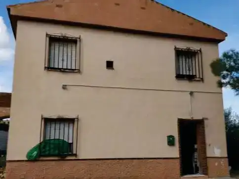 Vista exterior de Pis en venda en Torrent amb Traster, Piscina i Moblat