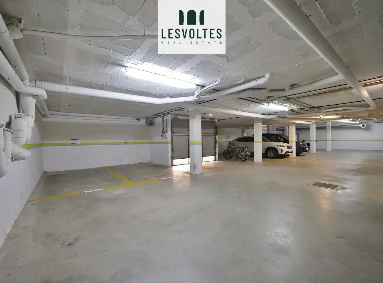 Aparcament de Apartament de lloguer en Palafrugell amb Calefacció, Terrassa i Moblat