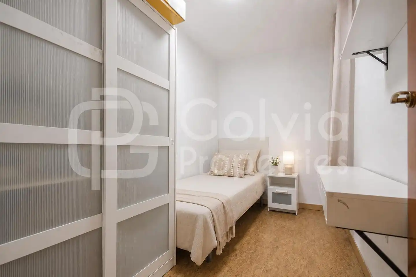 Bedroom of Flat for sale in L'Hospitalet de Llobregat  with Parquet flooring and Balcony