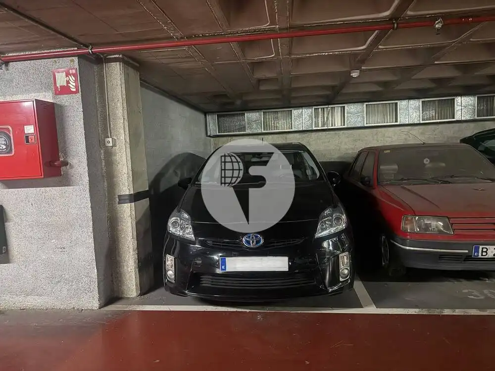 Parcheggio in vendita a Eixample, imagen 3