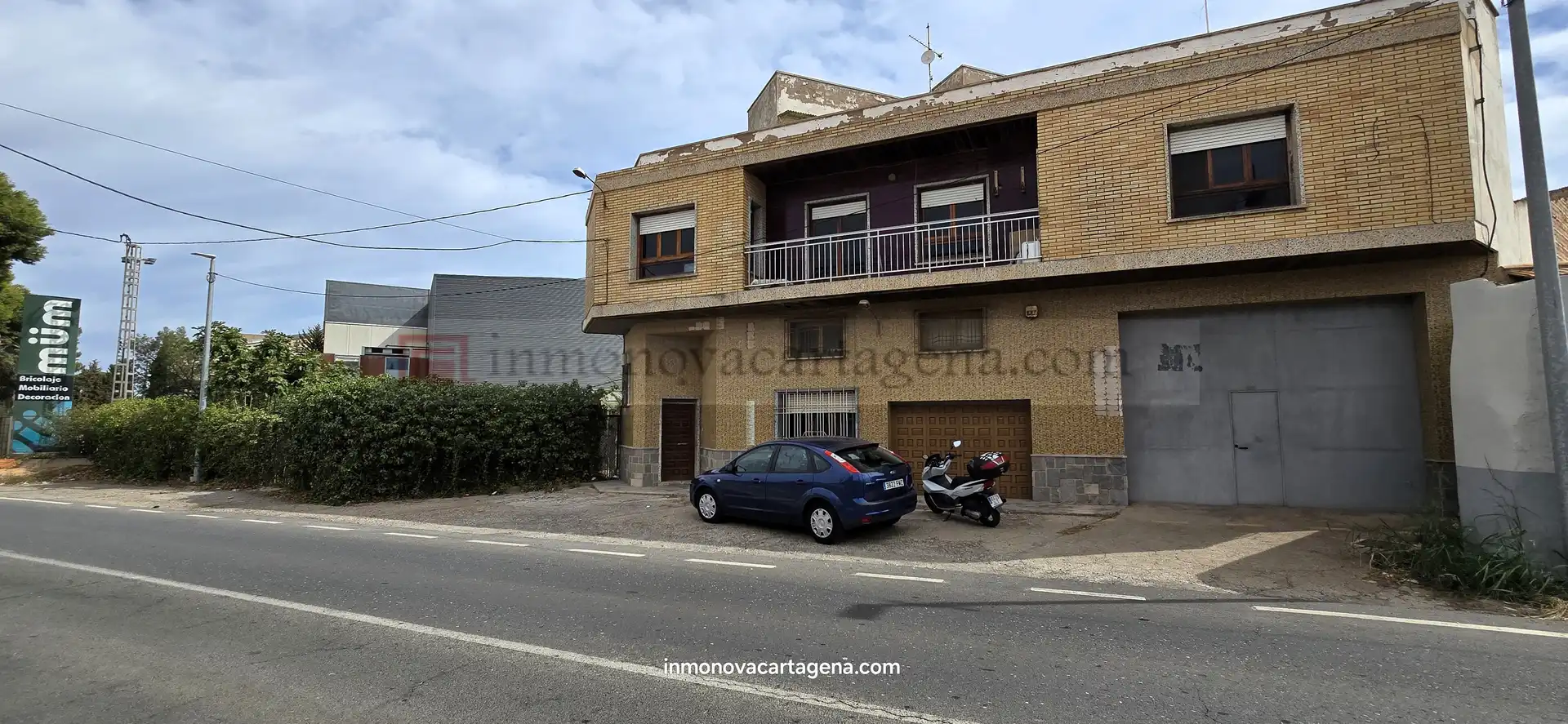 Vista exterior de Nave industrial en venta en Cartagena