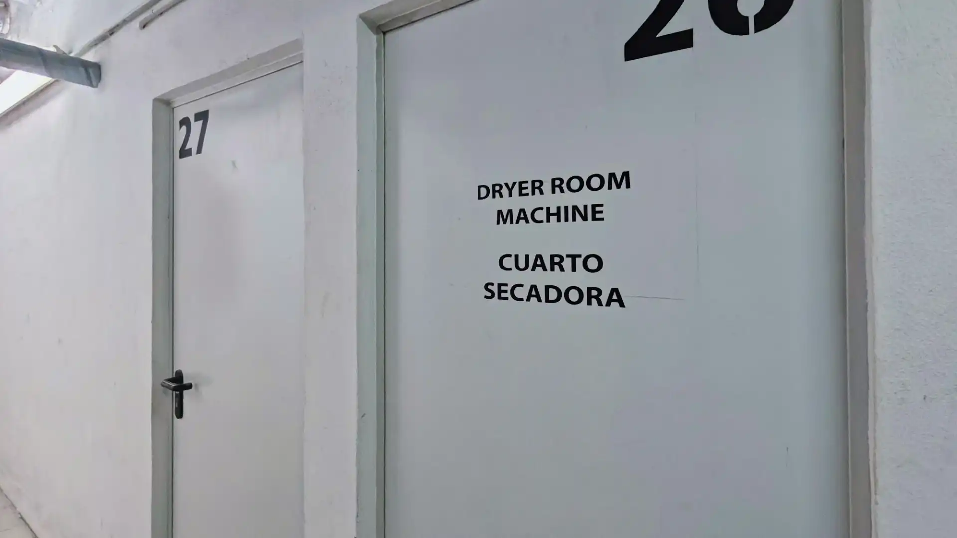 Badezimmer von Erdgeschoss zur Miete in  Palma de Mallorca mit Klimaanlage, Heizung und Parkett
