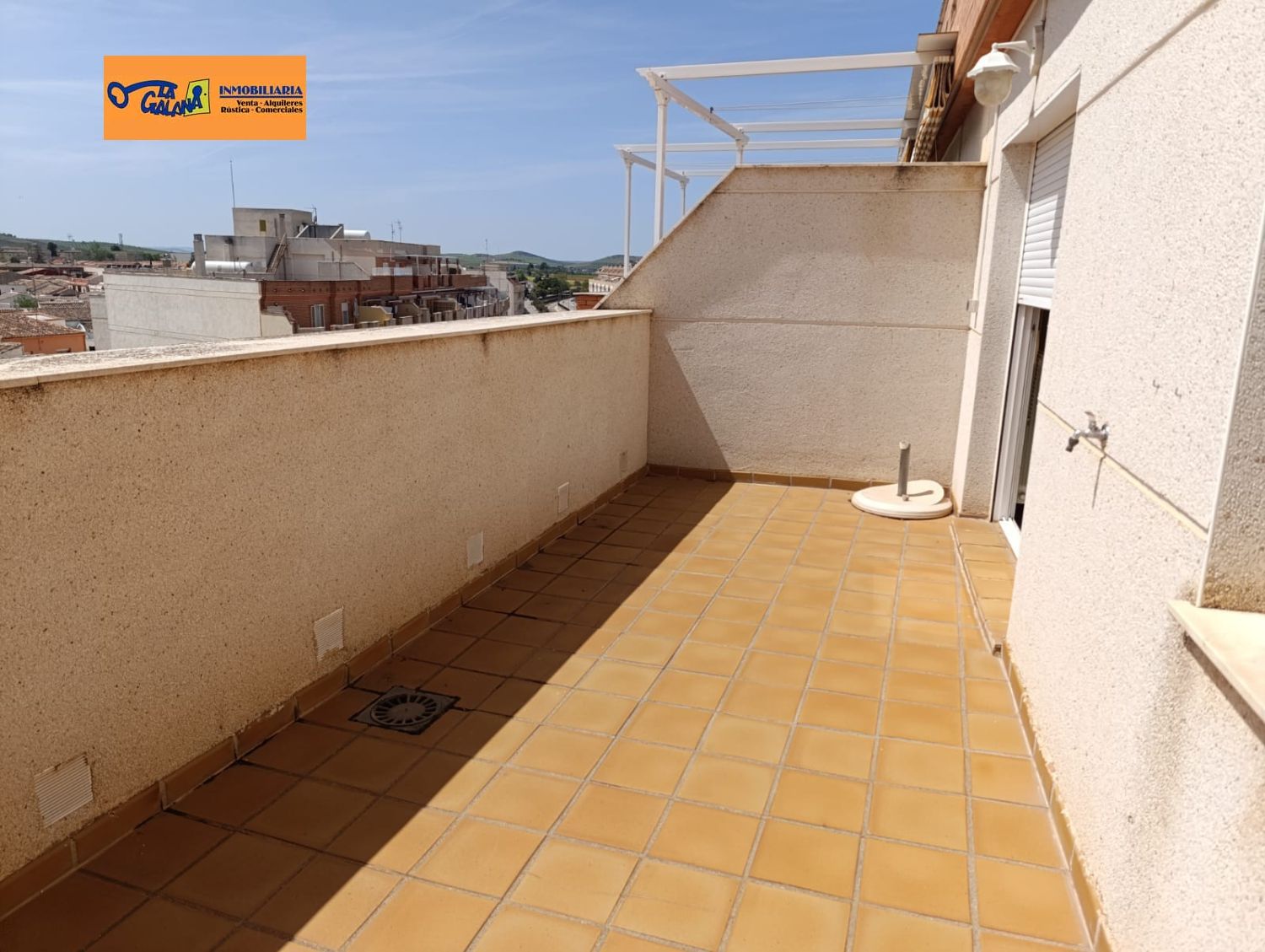 Terrace of Attic for sale in Valdepeñas  with Air Conditioner, Heating and Terrace