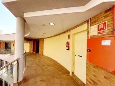 Gewerbefläche zur Miete in Avenida Sinforiano Madroñero 9