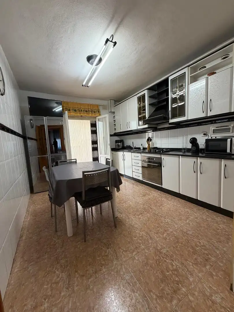 Piso en venta en C/ Ramón y Cajal, imagen 4