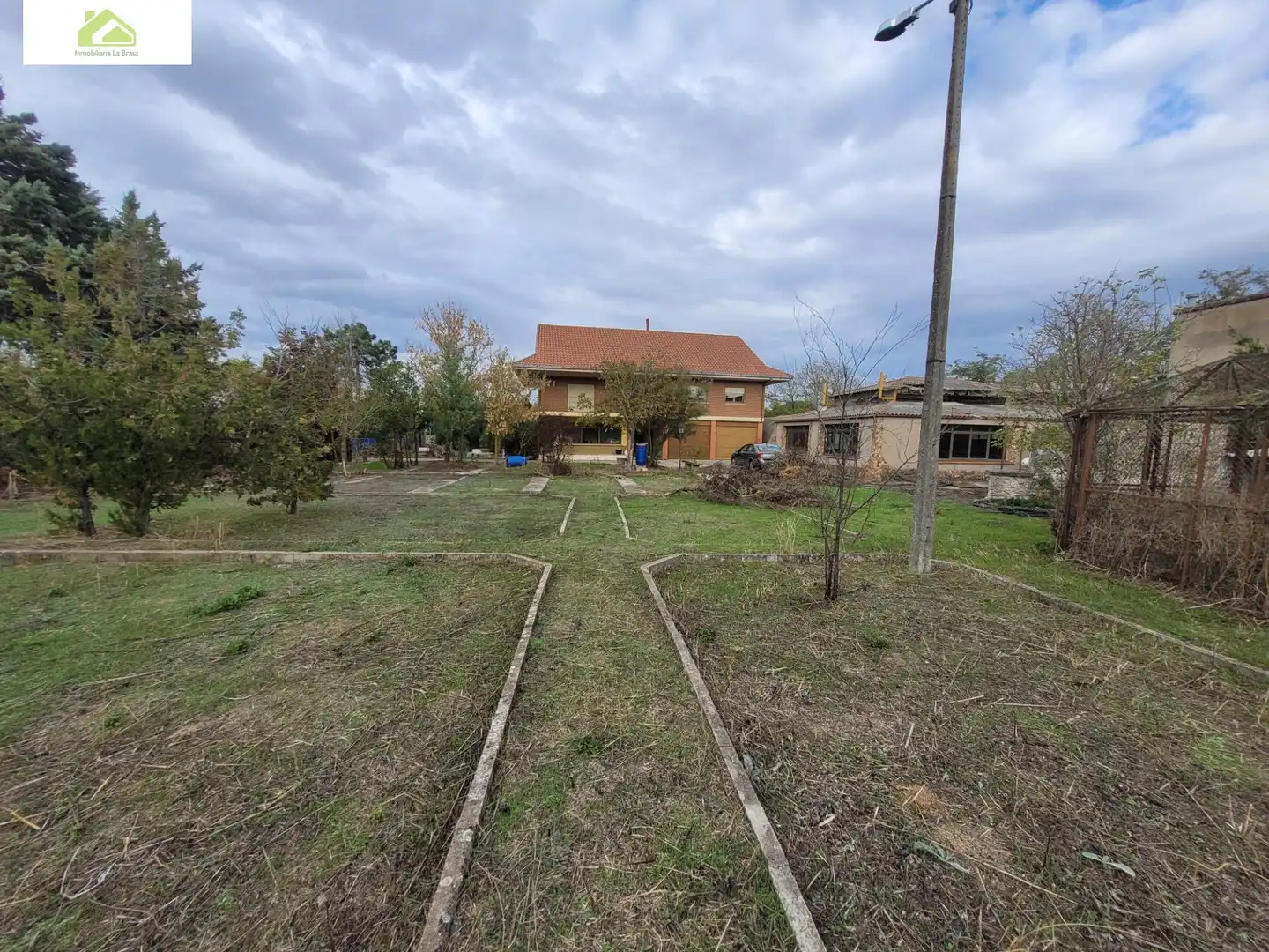 Casa rústica amb jardí en venda a Morales del Vino, imagen 61