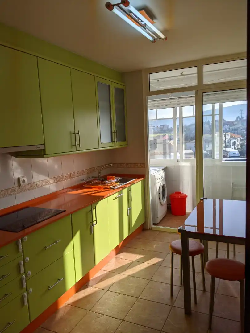 Cocina de Piso de alquiler en Narón con Calefacción y Amueblado