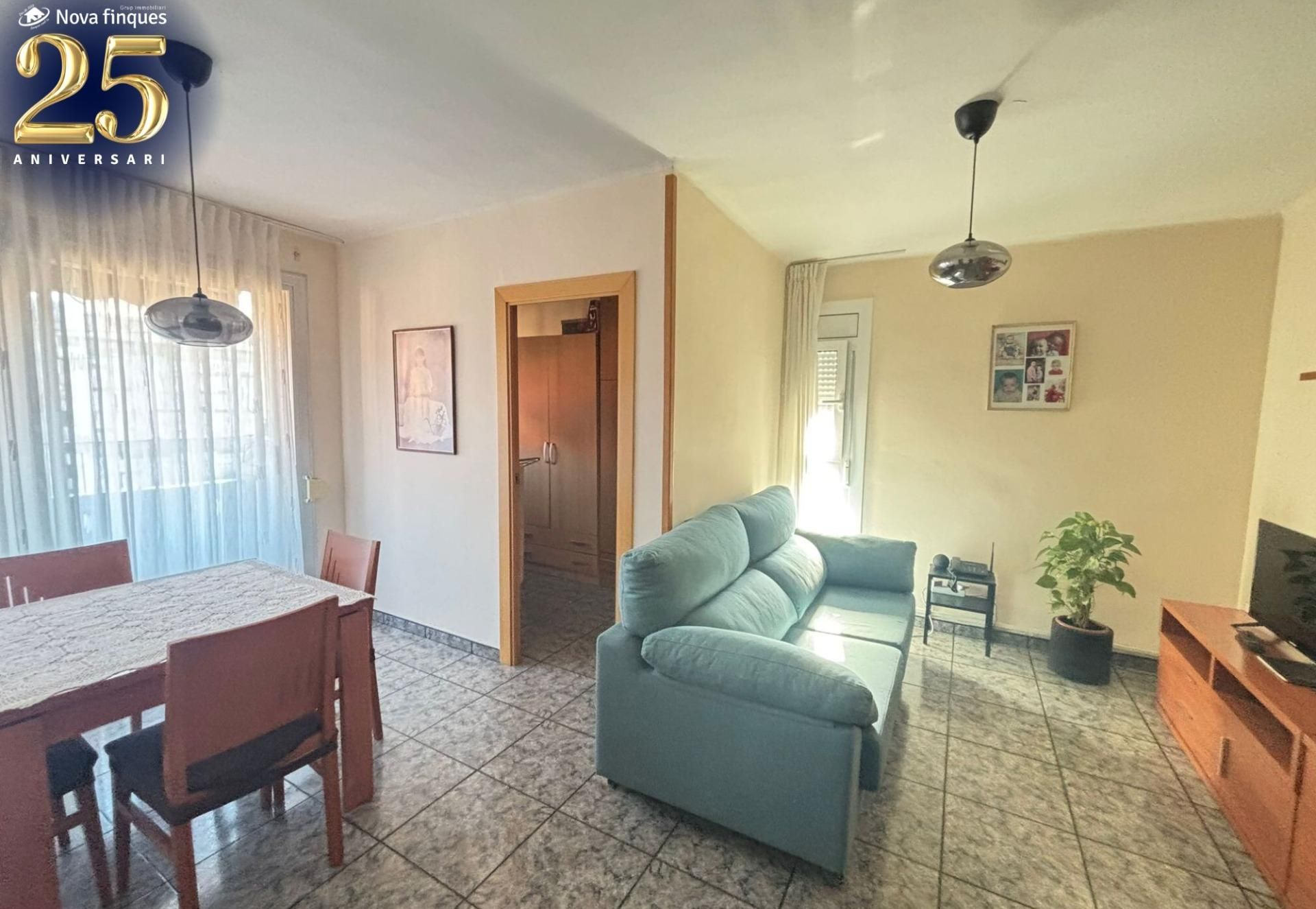 Sala d'estar de Pis en venda en Sabadell amb Calefacció, Traster i Balcó