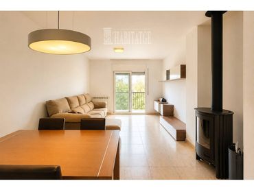 Flat with balcony for sale in Calle Torrent Magí