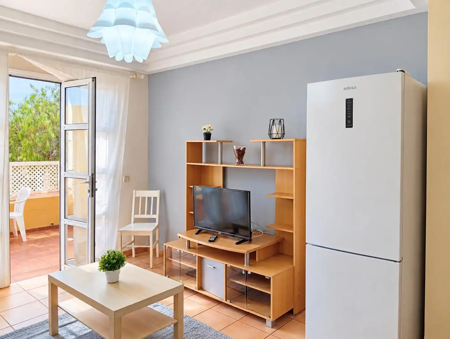 Sala de estar de Estudio en venta en Adeje con Piscina comunitaria