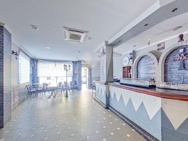 Local comercial en venda a Trobajo del Camino