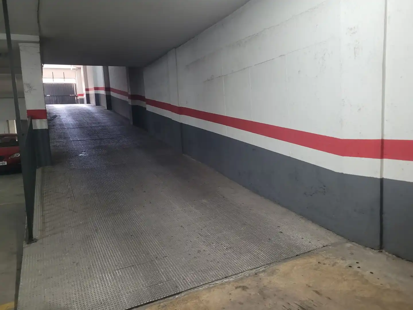Aparcamiento en venta en Virgen de gracia 174, imagen 3