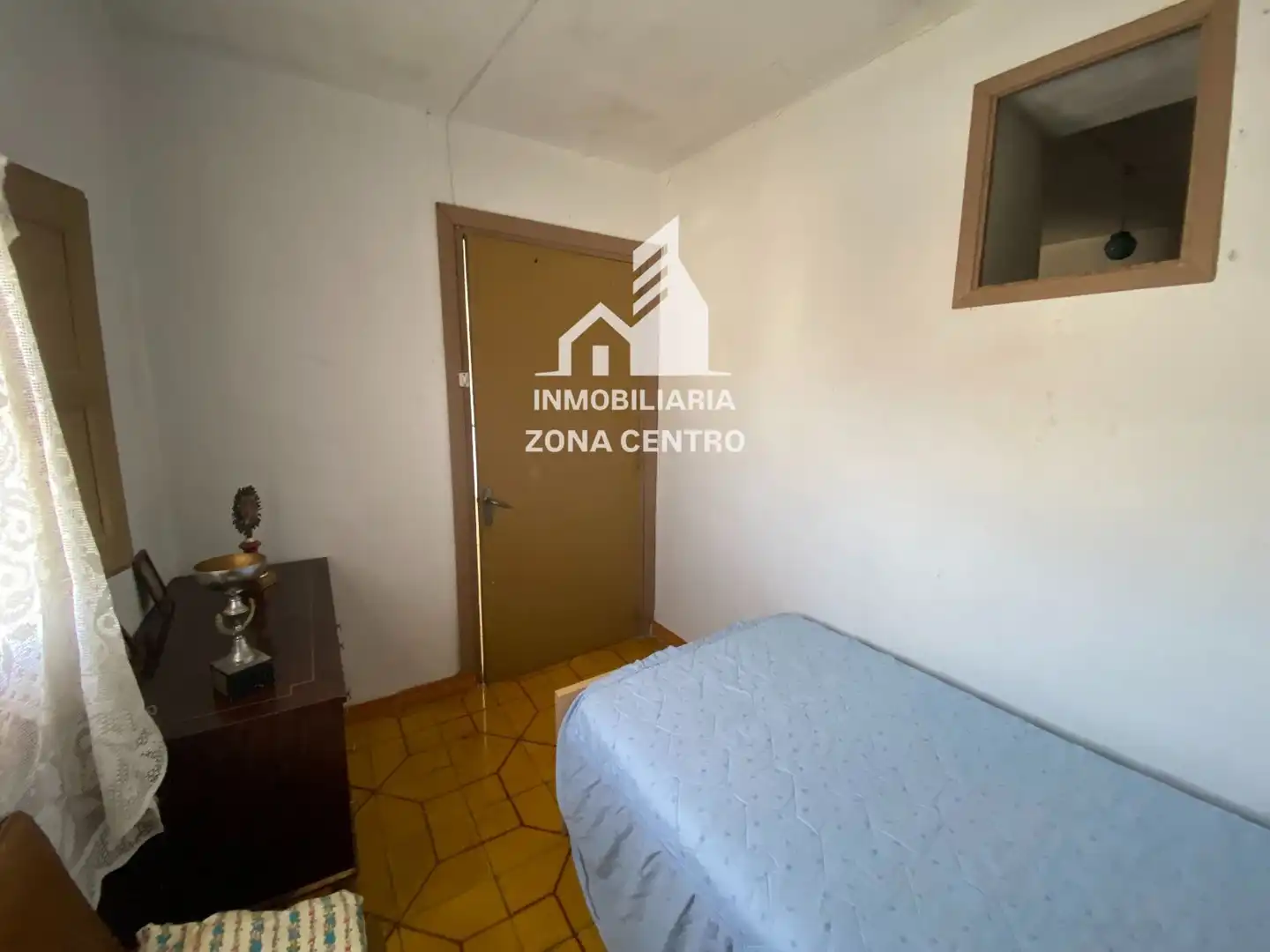 Habitación de Casa adosada en venta en Baltanás con Calefacción, Jardín privado y Amueblado