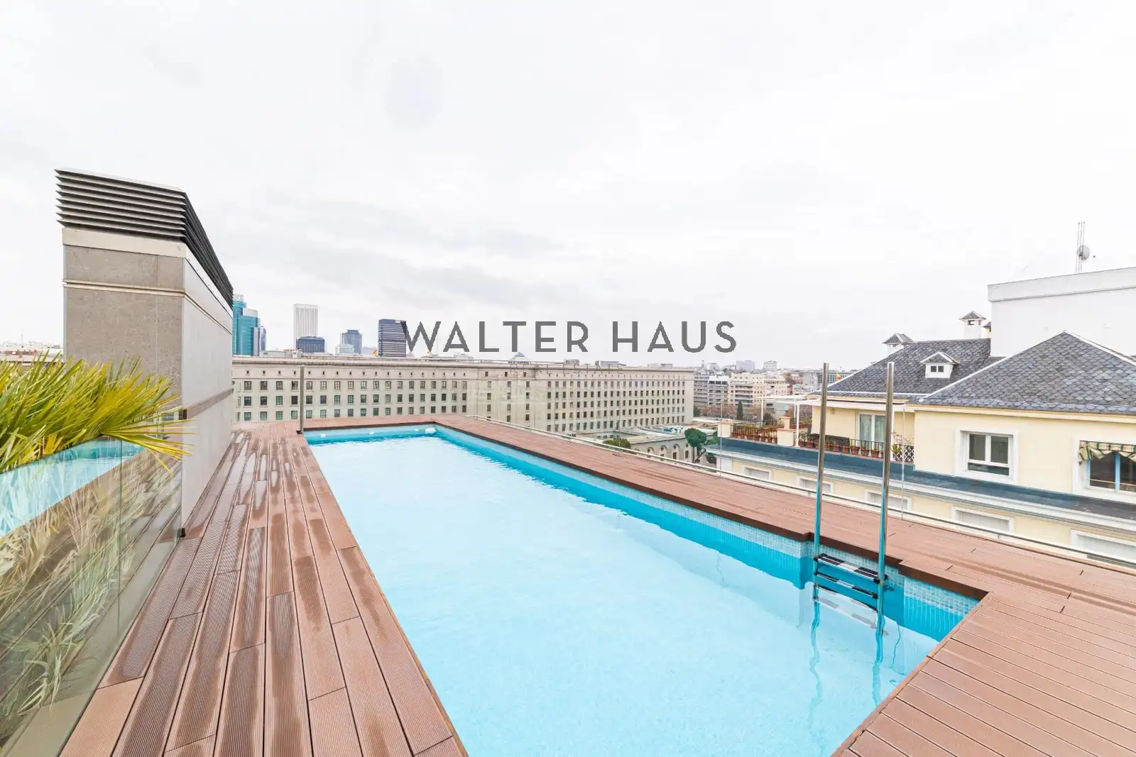 Flat with pool for sale in Plaza de San Juan de la Cruz, imagen 4