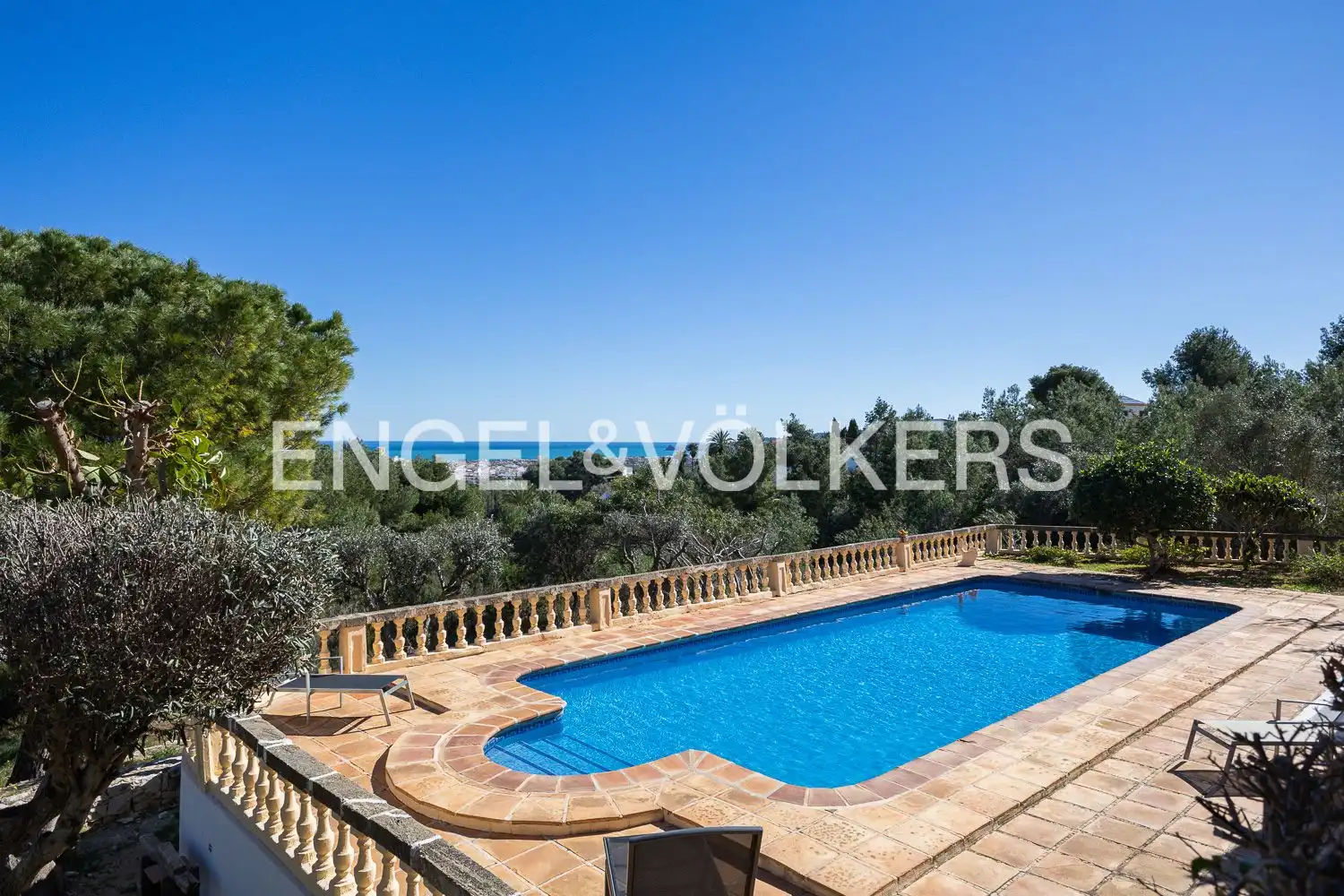 Swimming pool of Houses for sale in Jávea / Xàbia  with Air Conditioner, Heating and Private garden