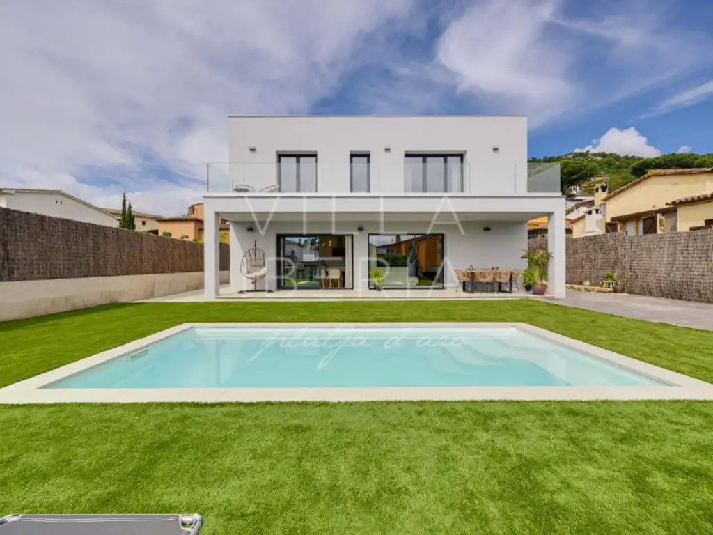 Exterior view of Houses for sale in Calonge i Sant Antoni  with Air Conditioner, Heating and Private garden