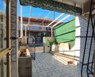 Casa adosada en venda en San Pedro del Pinatar amb Aire condicionat, Terrassa i Balcó