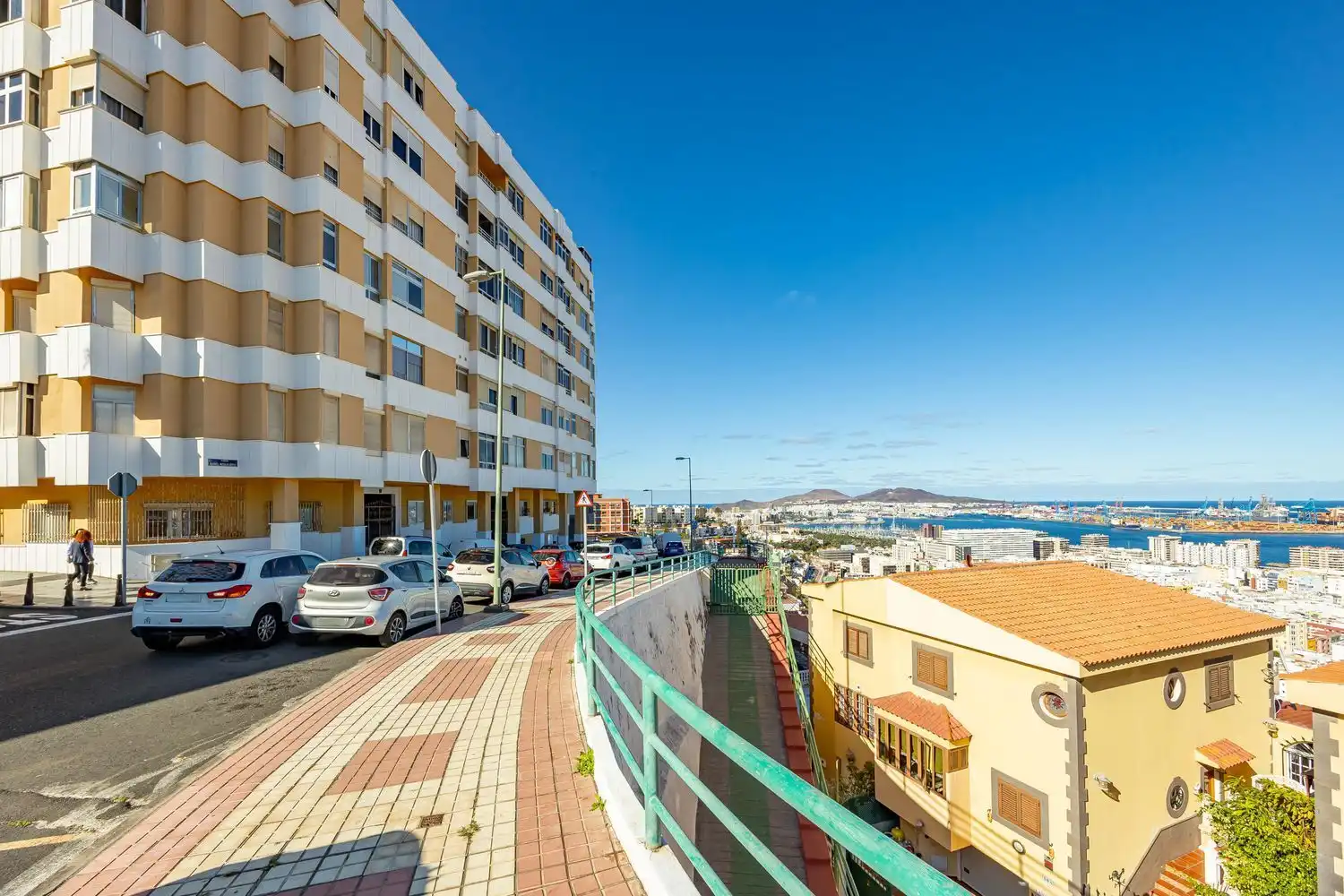 Vista exterior de Piso en venta en Las Palmas de Gran Canaria con Trastero