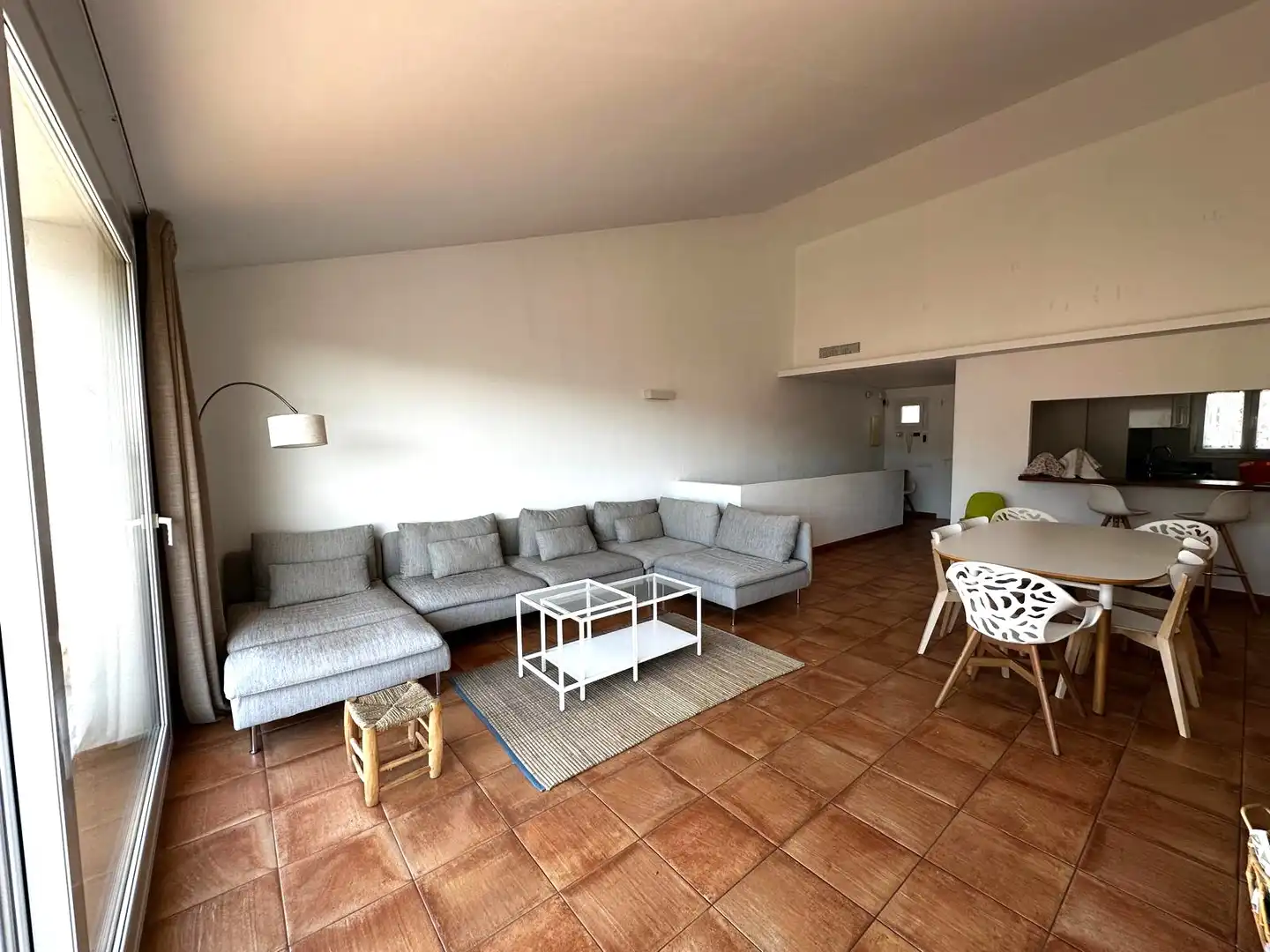 Sala d'estar de Casa o xalet en venda en Cadaqués amb Moblat