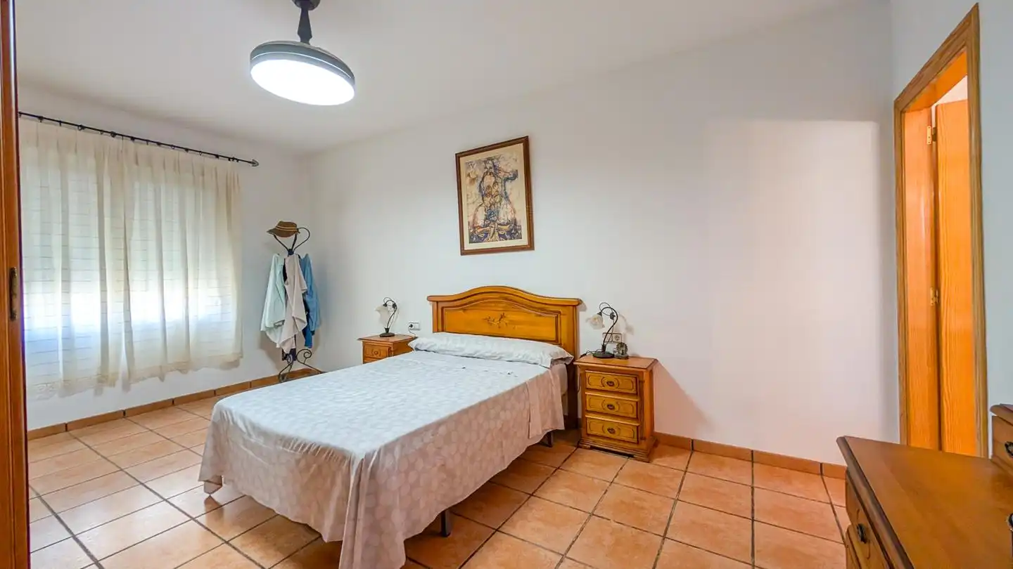 Dormitori de Casa o xalet en venda en Elche / Elx amb Aire condicionat, Jardí privat i Terrassa