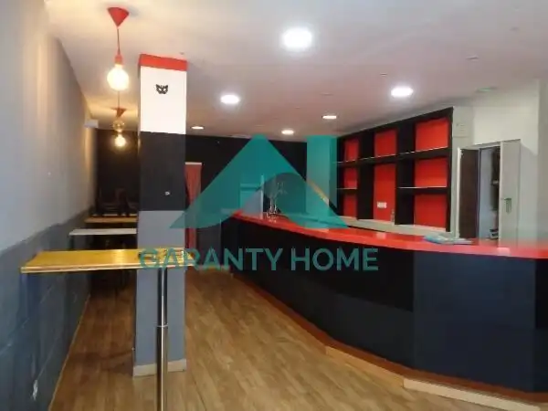 Local en venta en Cáceres con Aire acondicionado y Amueblado