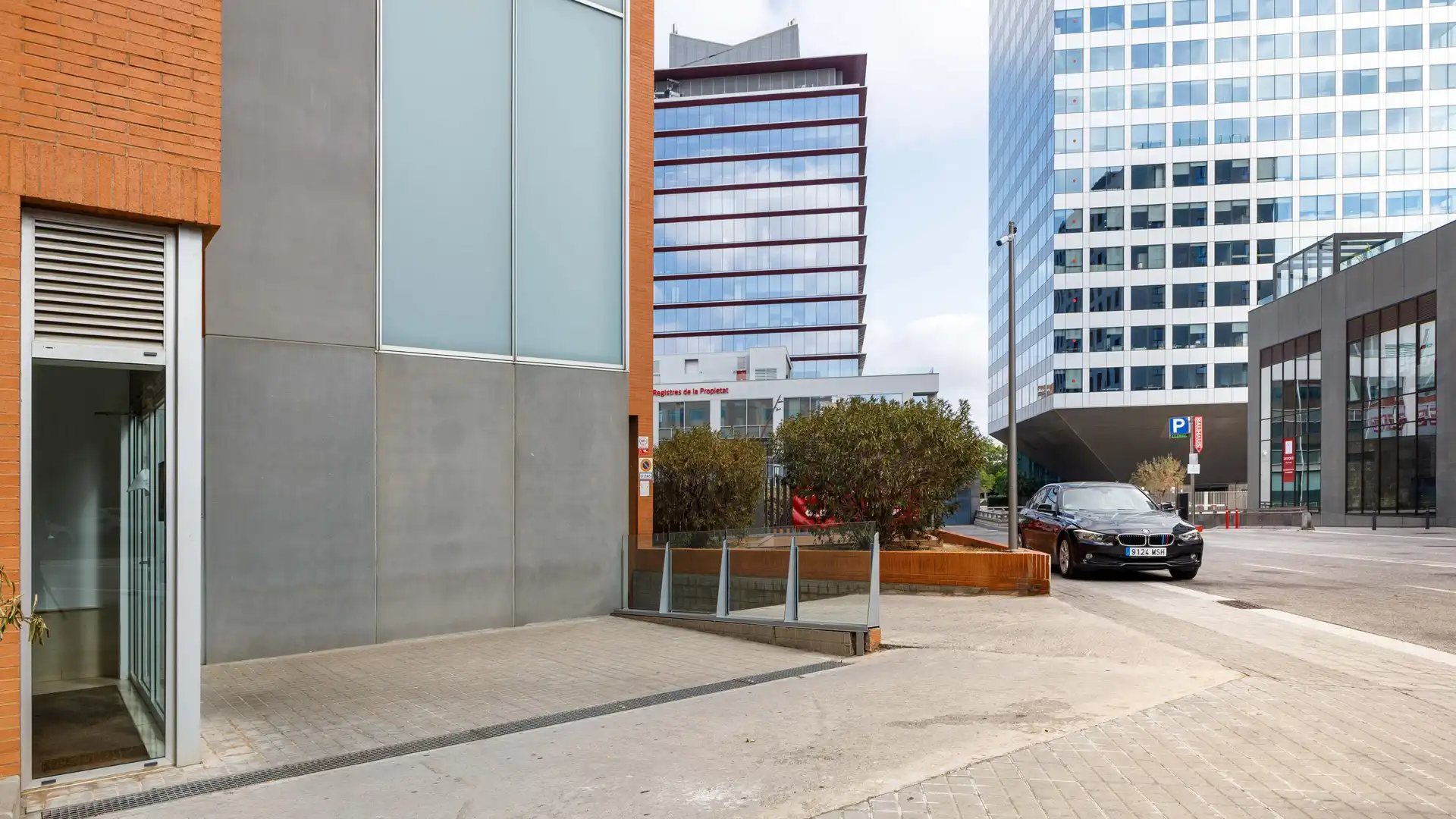 Vista exterior de Garaje de alquiler en Barcelona
