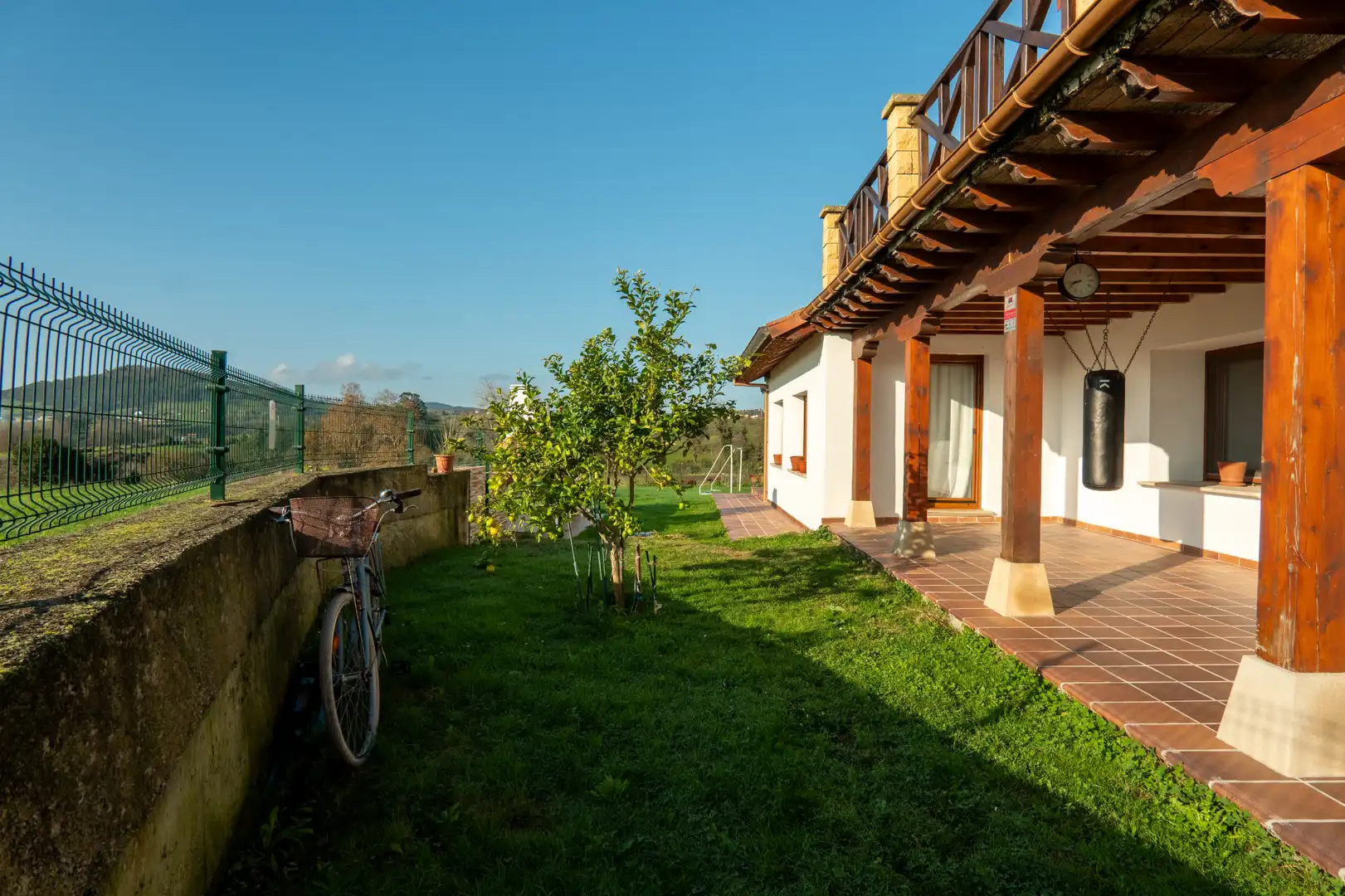 Jardí de Casa o xalet en venda en Santillana del Mar amb Calefacció, Jardí privat i Parquet