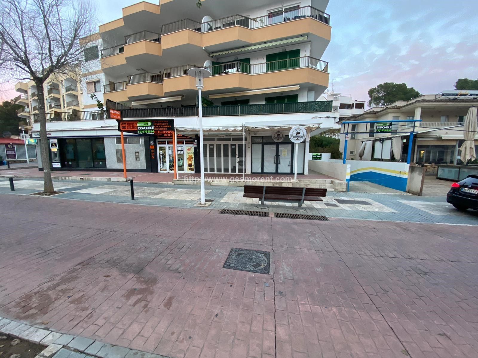 Vista exterior de Local de lloguer en Calvià