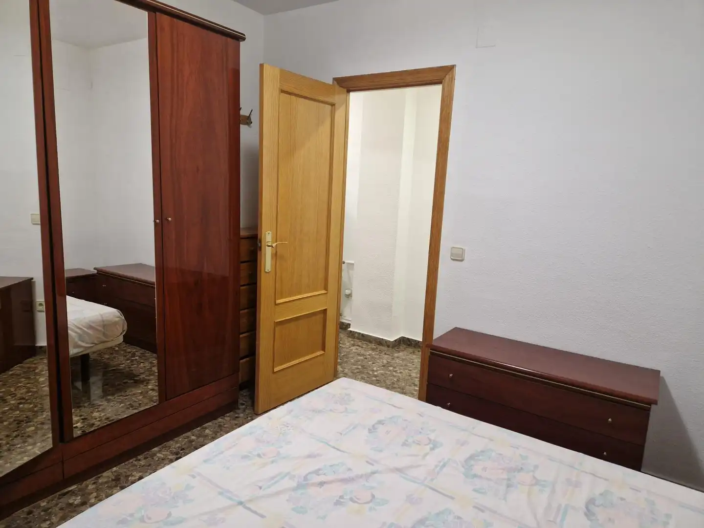 Habitación de Piso de alquiler en La Pobla de Vallbona