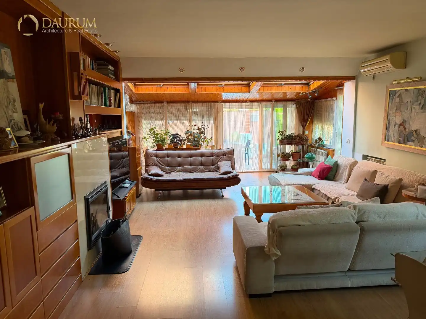 Living room of Detached homes for sale in Madrid  with Air Conditioner, Heating and Private garden