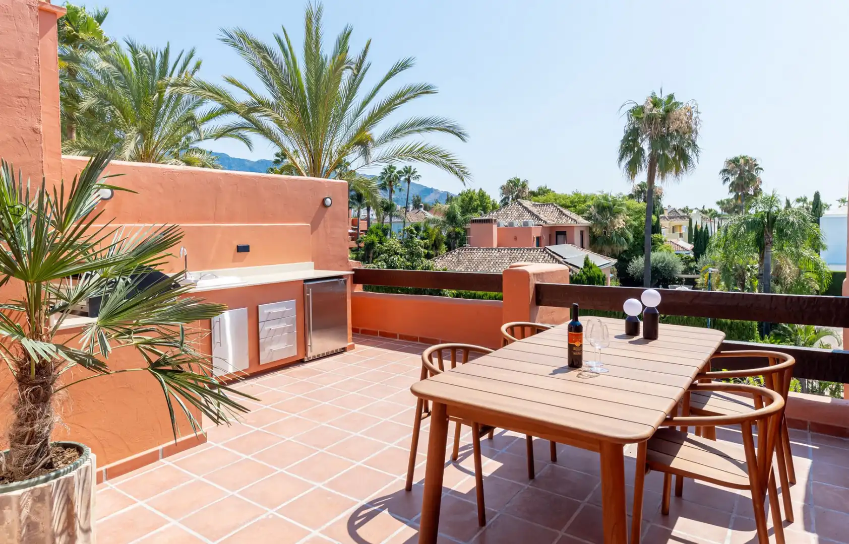 Casa a schiera con terrazza in vendita a Milla de Oro, imagen 6