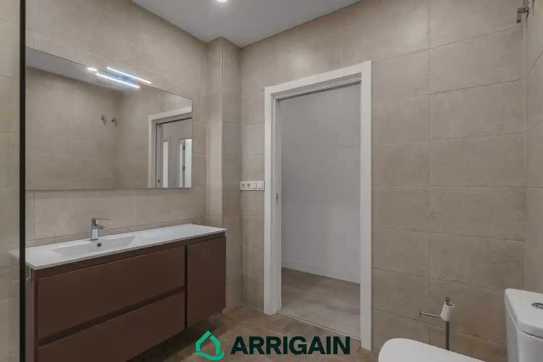 Baño de Piso en venta en Donostia - San Sebastián  con Calefacción, Terraza y Trastero