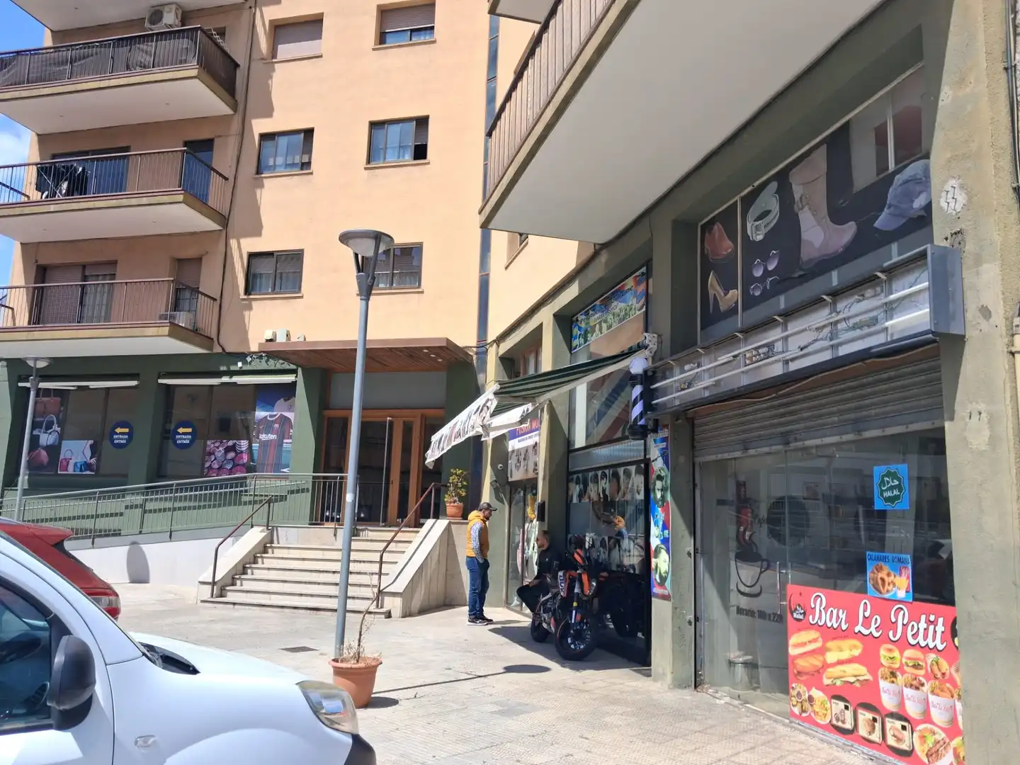 Local de lloguer en La Jonquera amb Moblat