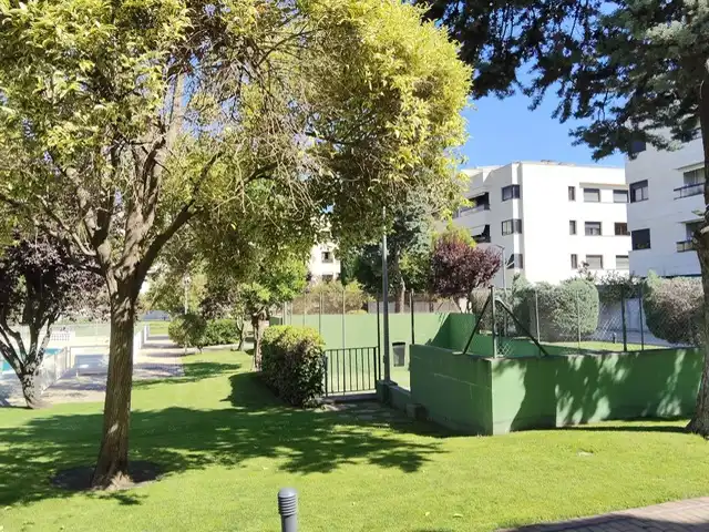 Exterior view of Flat for rent in Pozuelo de Alarcón  with Air Conditioner, Heating and Private garden
