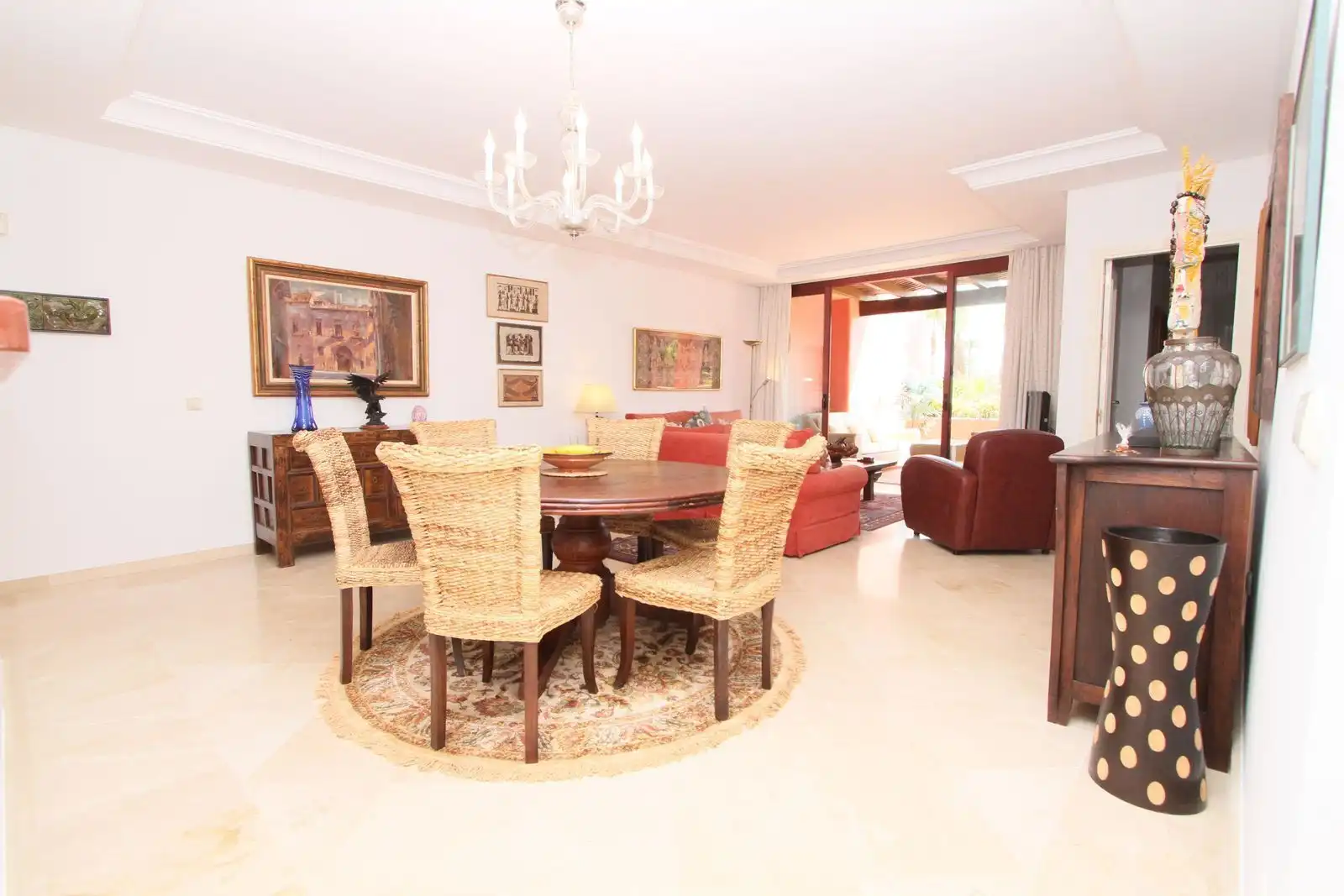 Esszimmer von Maisonette zum Verkauf in Estepona mit Klimaanlage, Terrasse und Möbliert