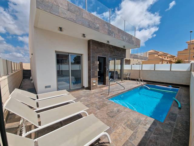 Casa-chalet en Venta en Los Almendros