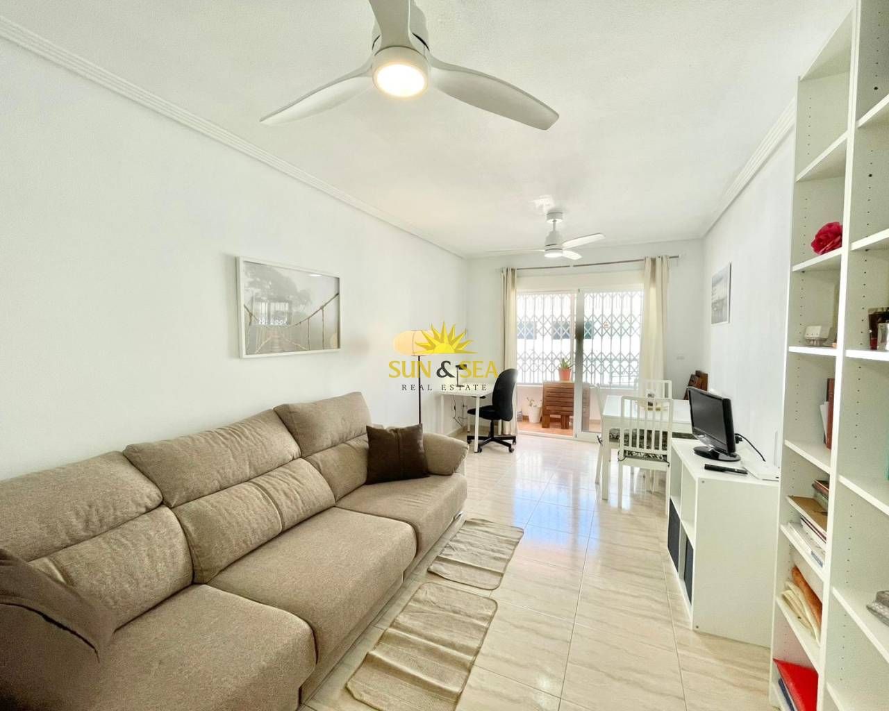Sala d'estar de Planta baixa de lloguer en San Pedro del Pinatar amb Aire condicionat, Calefacció i Terrassa