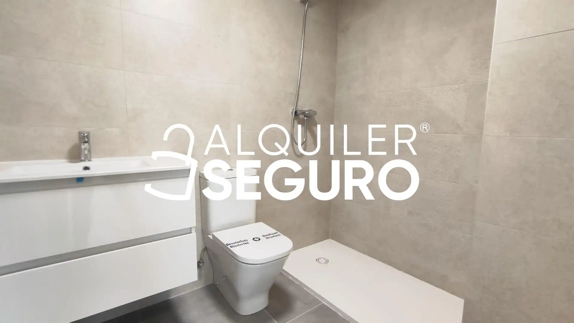 Baño de Piso de alquiler en Valencia con Aire acondicionado, Calefacción y Terraza
