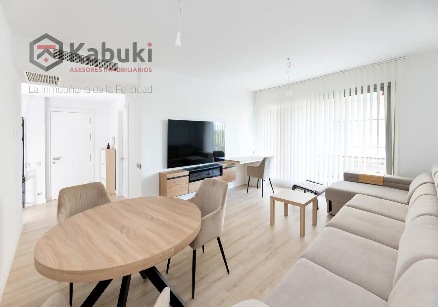 Living room of Flat for sale in Granada  with Private garden, Terrace and Storage room