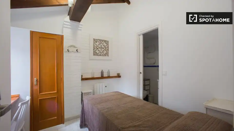 Room in El Cabanyal - El Canyamelar