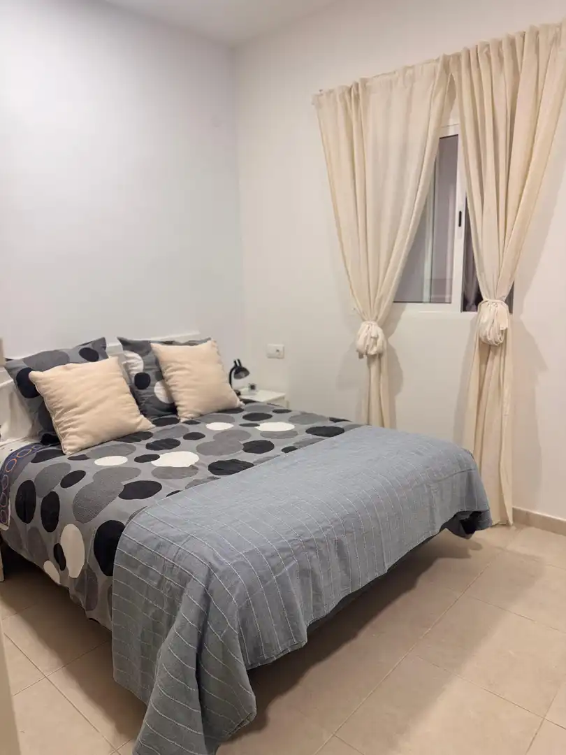 Habitación de Casa o chalet de alquiler en San Cristóbal de la Laguna con Jardín privado, Trastero y Amueblado