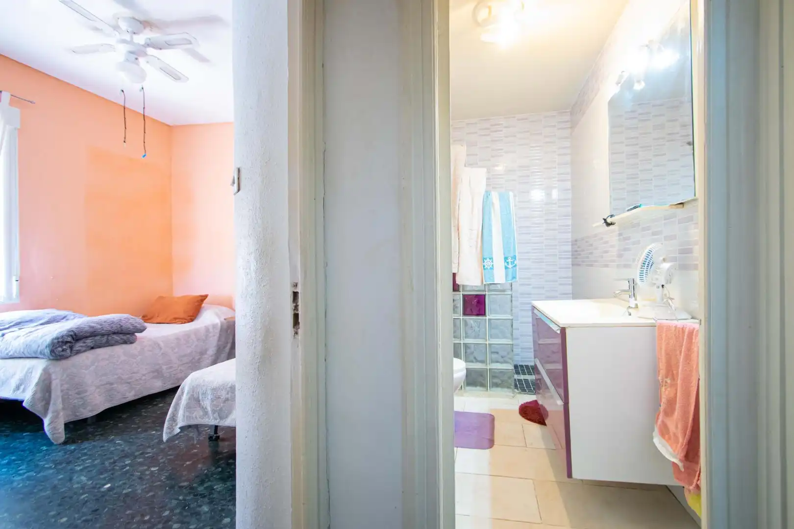 Baño de Piso en venta en Sevilla con Aire acondicionado y Balcón
