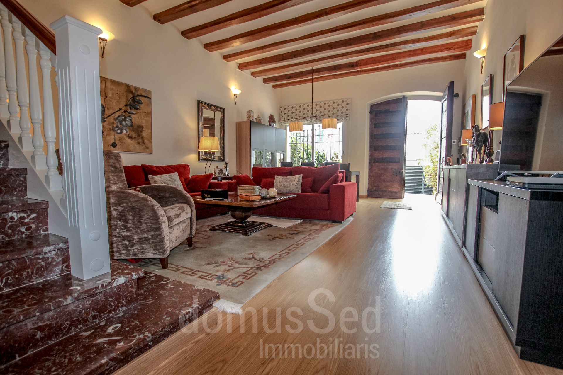 Sala d'estar de Casa adosada en venda en El Masnou amb Aire condicionat, Parquet i Terrassa