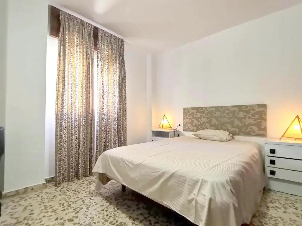 Habitación de Piso de alquiler en Málaga con Aire acondicionado, Calefacción y Terraza