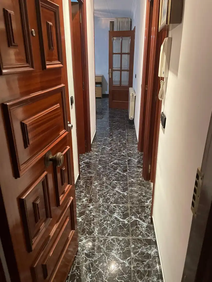 Wohnung zum Verkauf in Mare de Deu del Carme 86, imagen 2