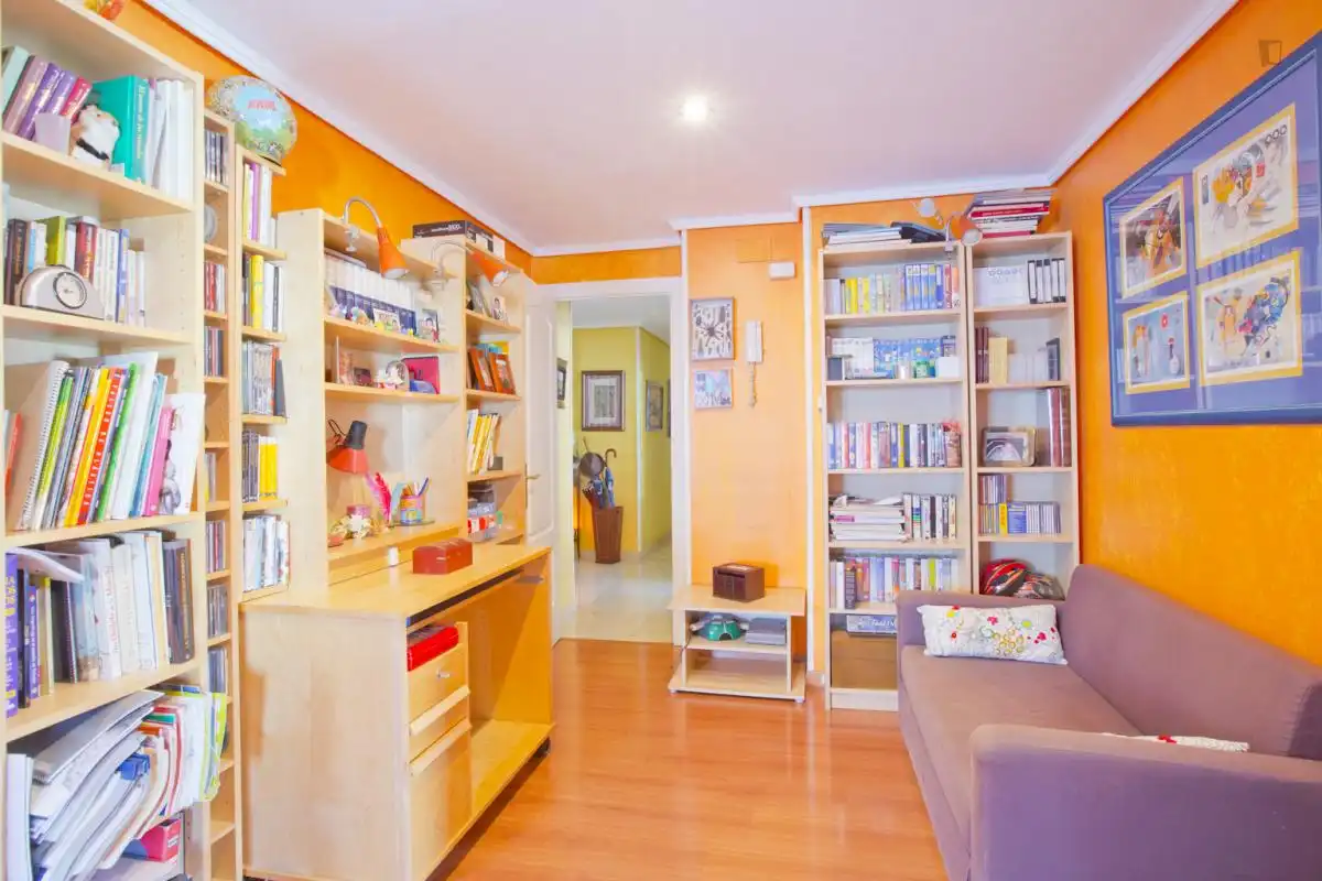 Room in Sevilla, Sevilla