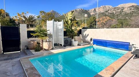 Foto 2 de Casa adosada en venda a Polop, Alicante